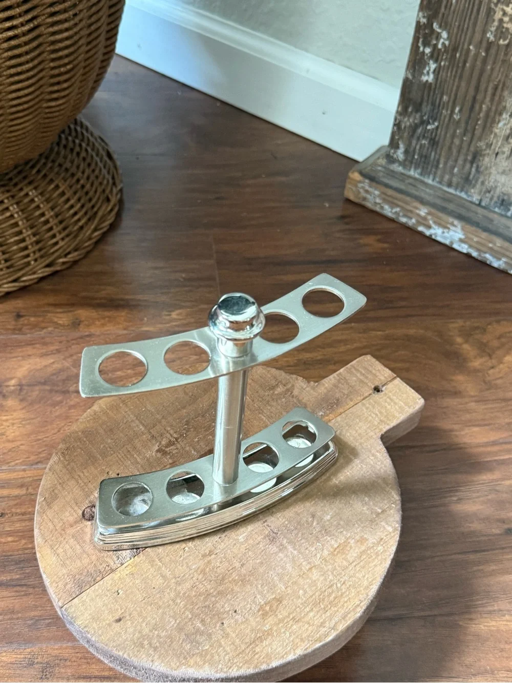 Vintage Metal Art Deco Toothbrush Holder Silver